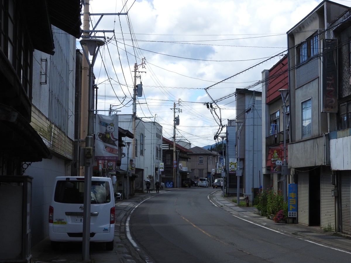 フェザン通り商店街