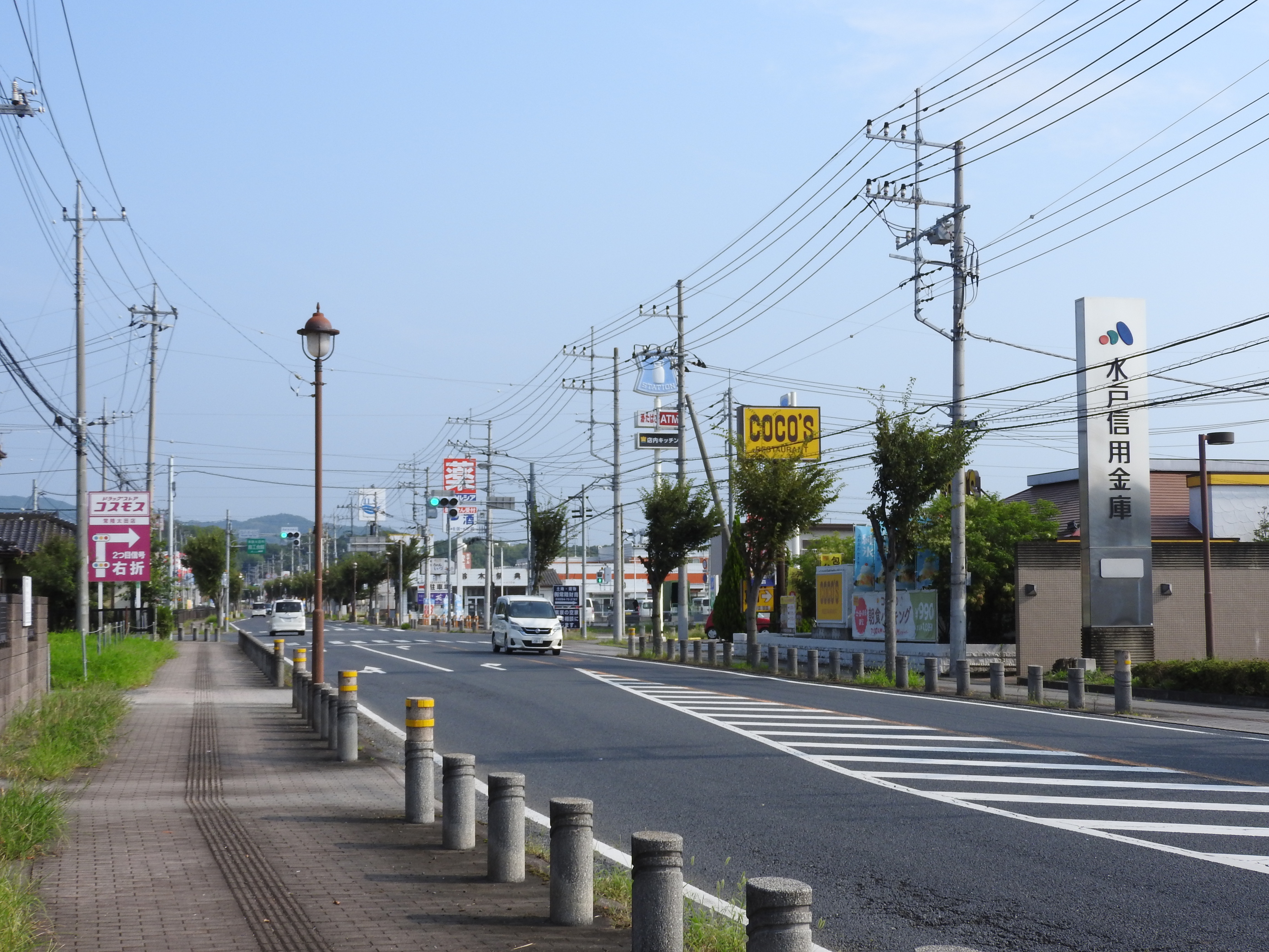 パルティホール入口交差点